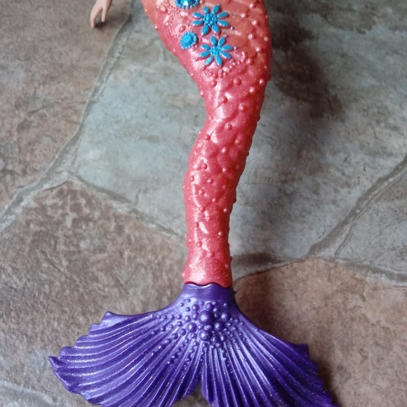 Fairy Princess Mermaid Brunette Barbie Doll - Picture 6 of 7